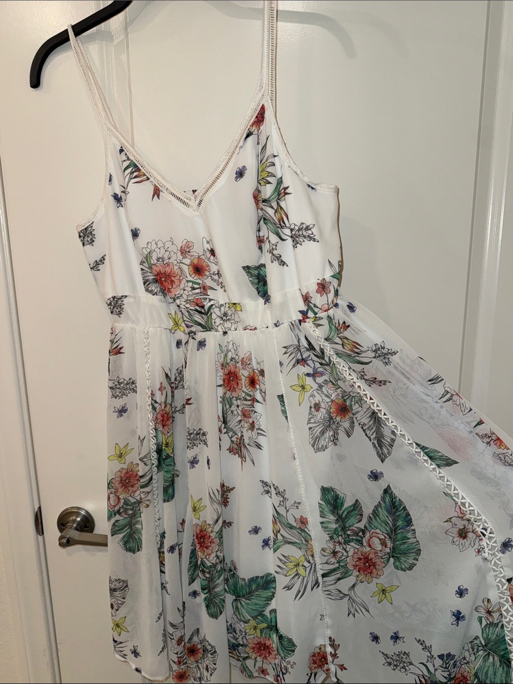 torrid White Floral Spaghetti-Strap Mini Dress